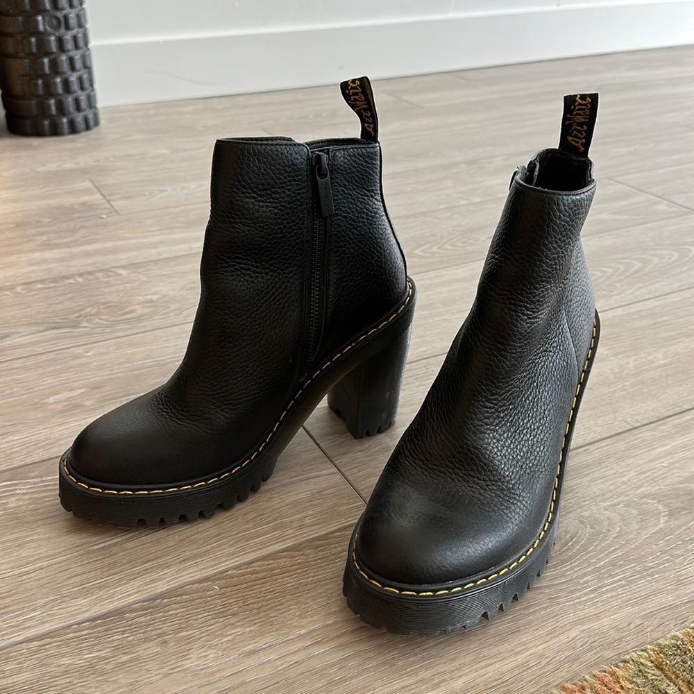 Dr Martens Magdalena Boot black women’s 7 US